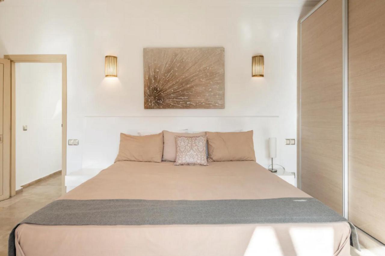 Jolie 3 Chambres Loue Entierement Avec Piscine